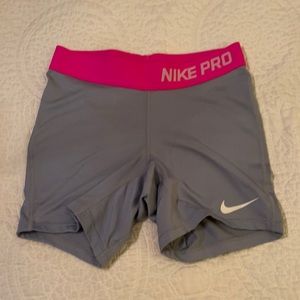 Girl Nike short